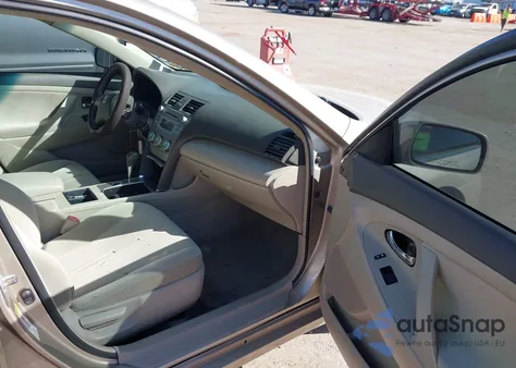 2009 Toyota Camry Le V6 from USA, damaged, VIN 4T1BK46KX9U088057